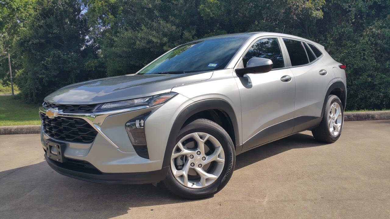 2025 CHEVROLET TRAX LS - 1
