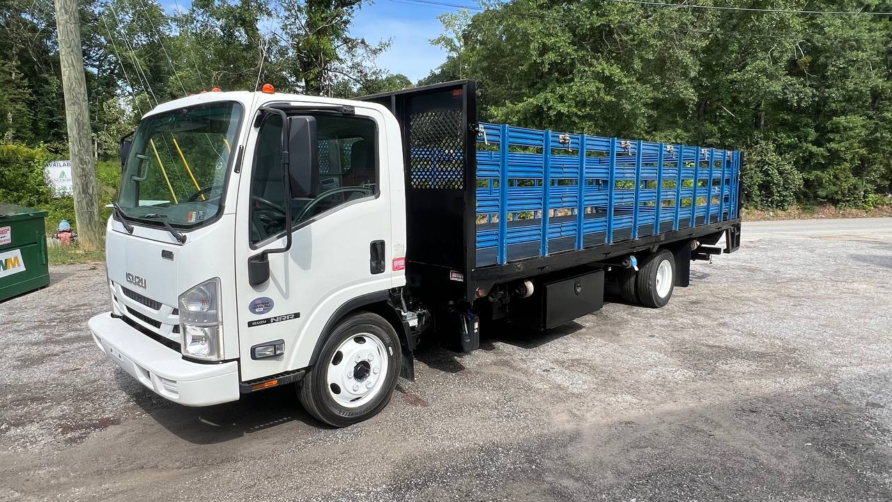 2017 ISUZU NRR Base - 1