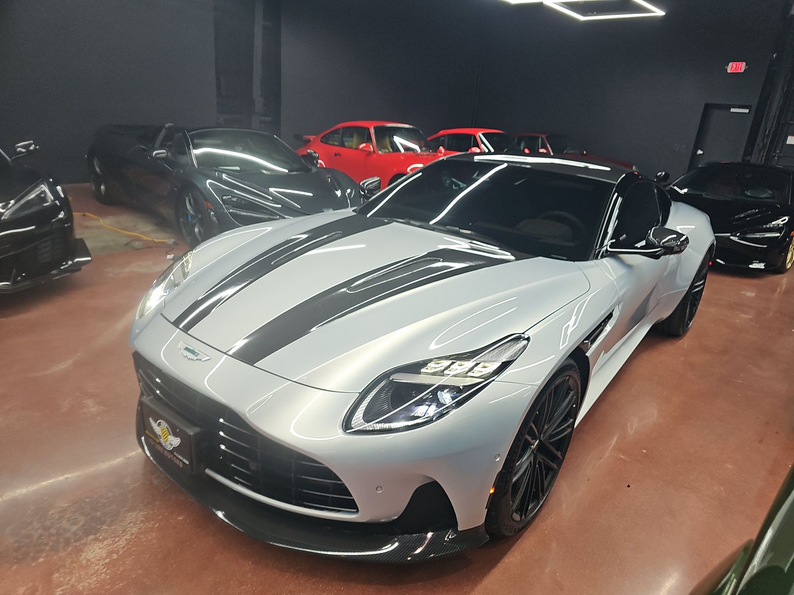 2025 ASTON MARTIN DB12 Base - 1