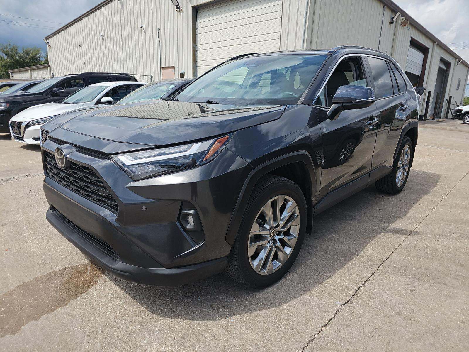 2023 TOYOTA RAV4 XLE Premium - 1