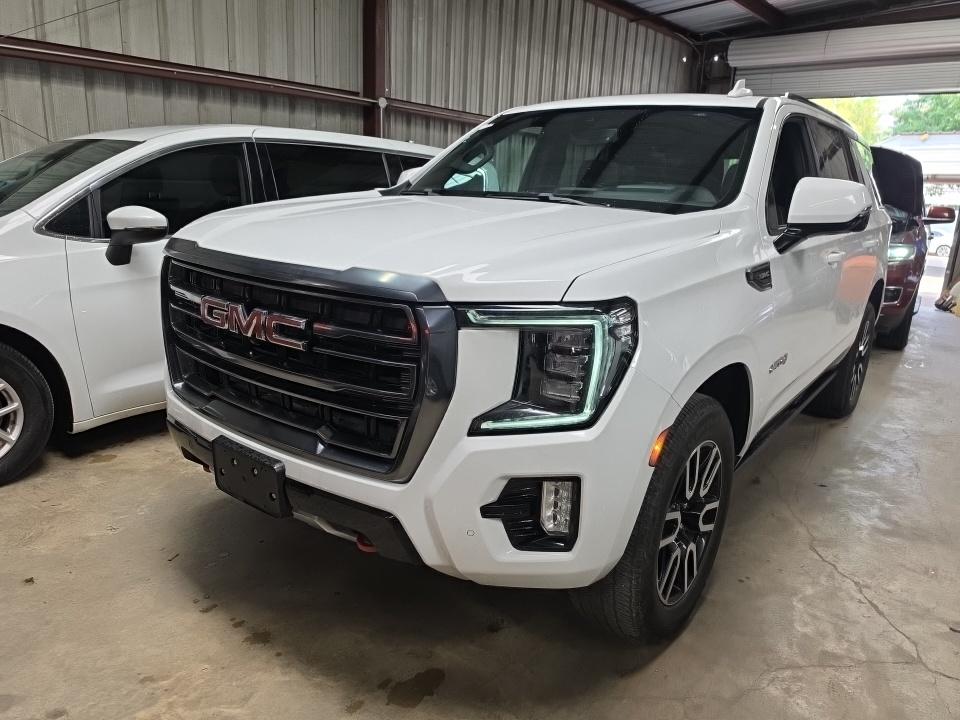 2022 GMC YUKON AT4 - 1
