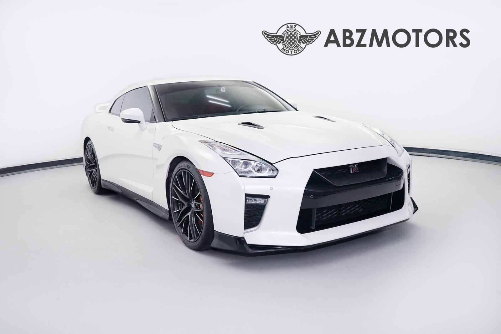 2020 NISSAN GT-R Premium - 1