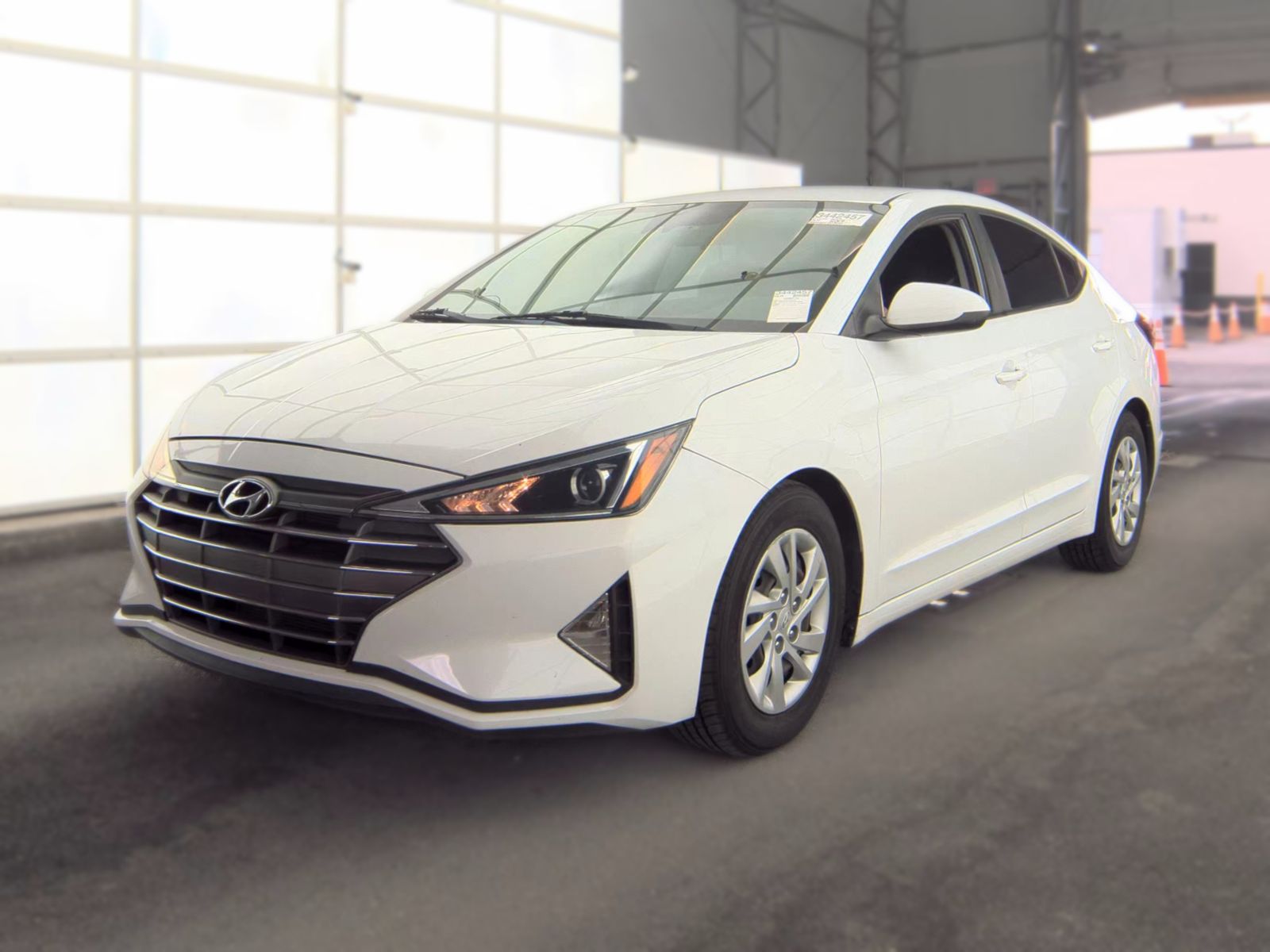 2020 HYUNDAI ELANTRA SE - 1