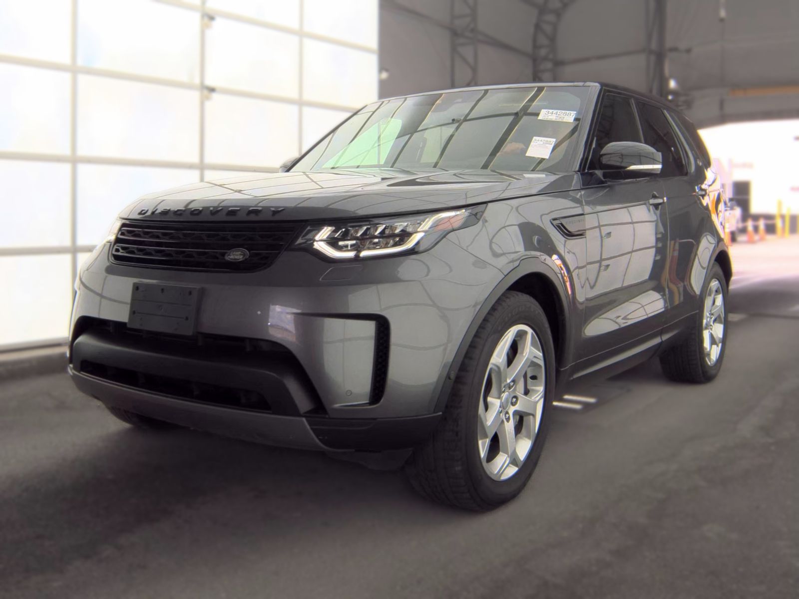 2019 LAND ROVER DISCOVERY SE - 1