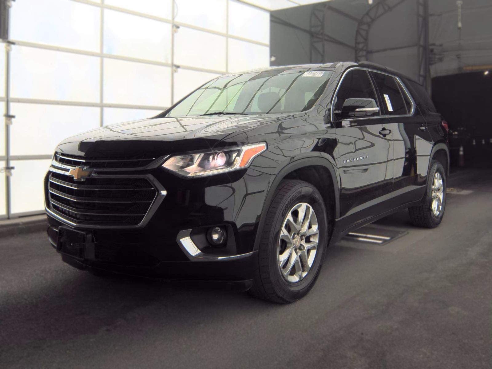 2020 CHEVROLET TRAVERSE LT - 1