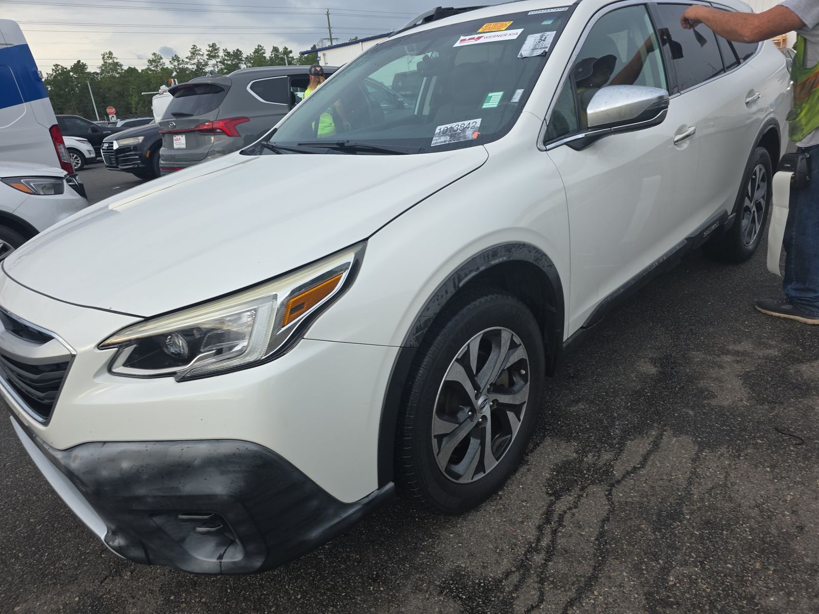 2020 SUBARU OUTBACK Touring - 1