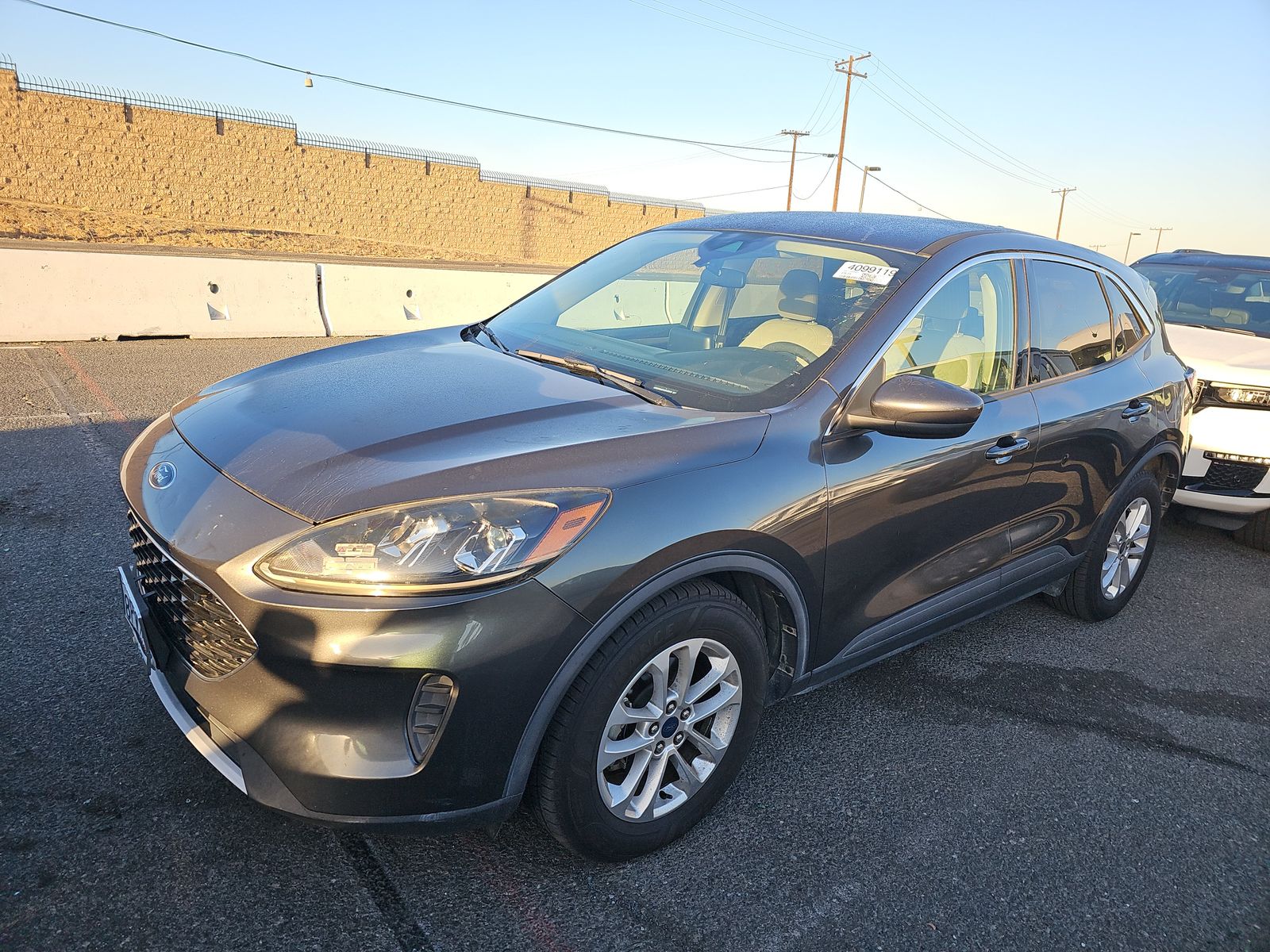 2020 FORD ESCAPE SE - 1