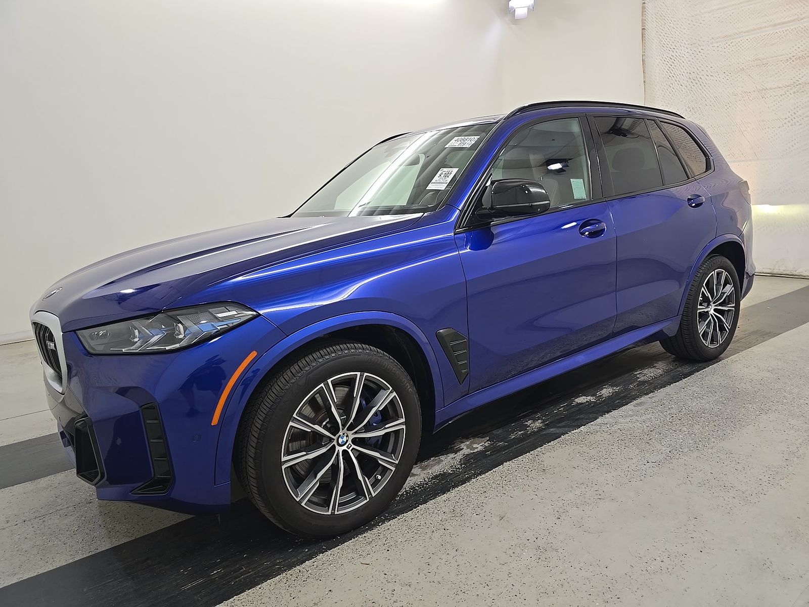 2026 BMW X5 M60I xDrive - 1