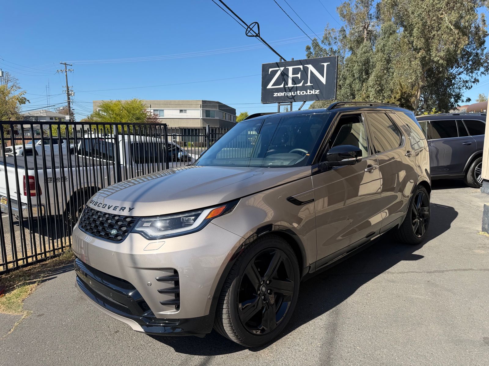 2024 LAND ROVER DISCOVERY DYNAMIC SE - 1