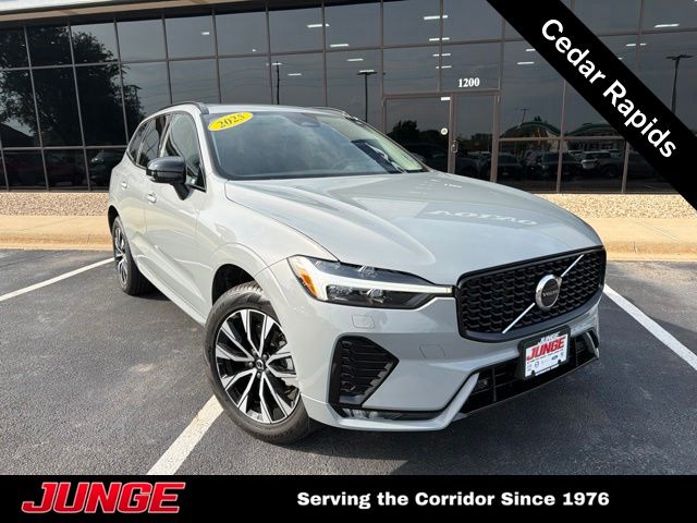 2025 VOLVO XC60 B5 Core - 1