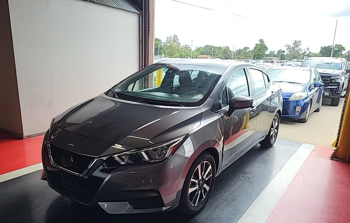 2021 NISSAN VERSA SV - 1