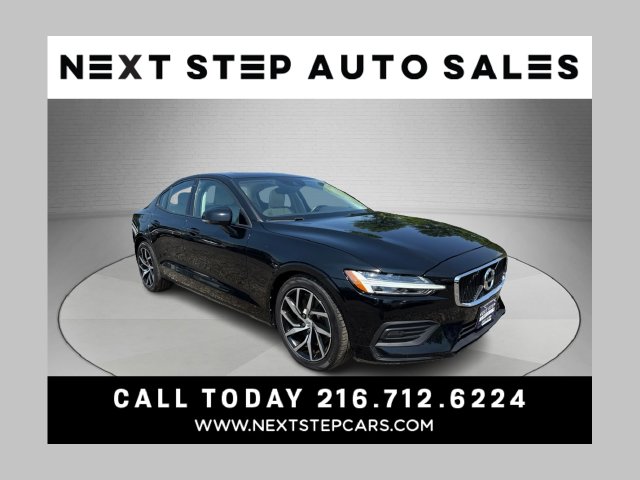 2020 VOLVO S60 T6 Momentum - 1