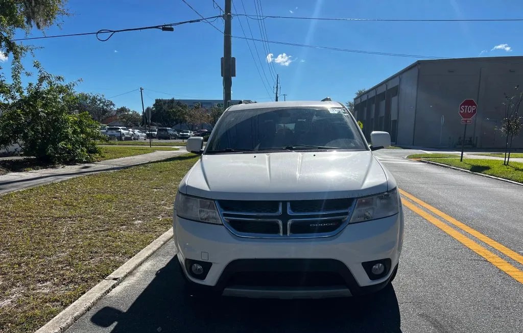 2019 DODGE JOURNEY SE - 1