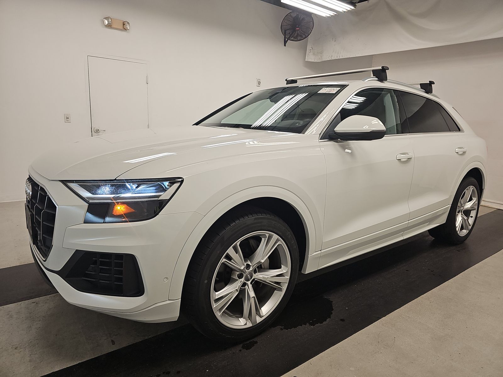 2021 AUDI Q8 Premium - 1