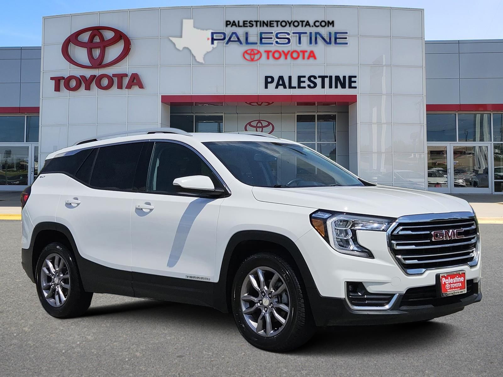 2024 GMC TERRAIN SLT - 1