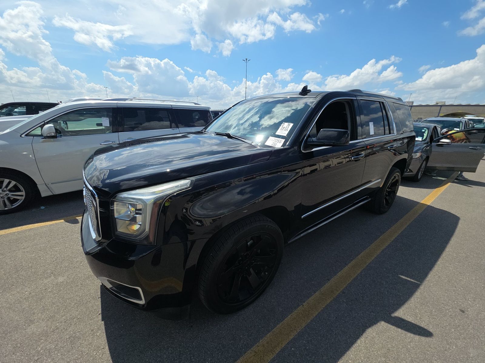 2017 GMC YUKON Denali - 1