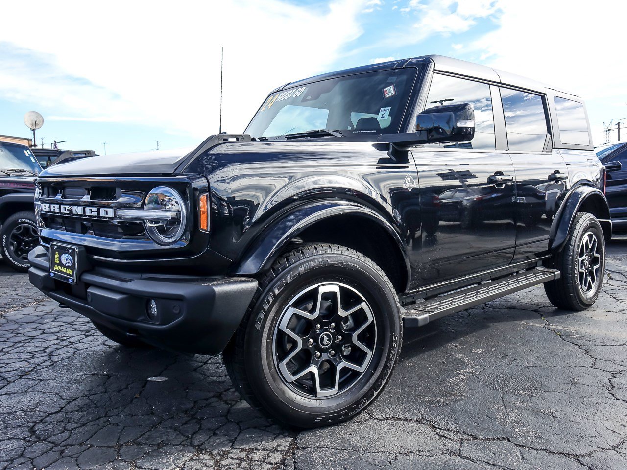 2024 FORD BRONCO OUTER Banks - 1