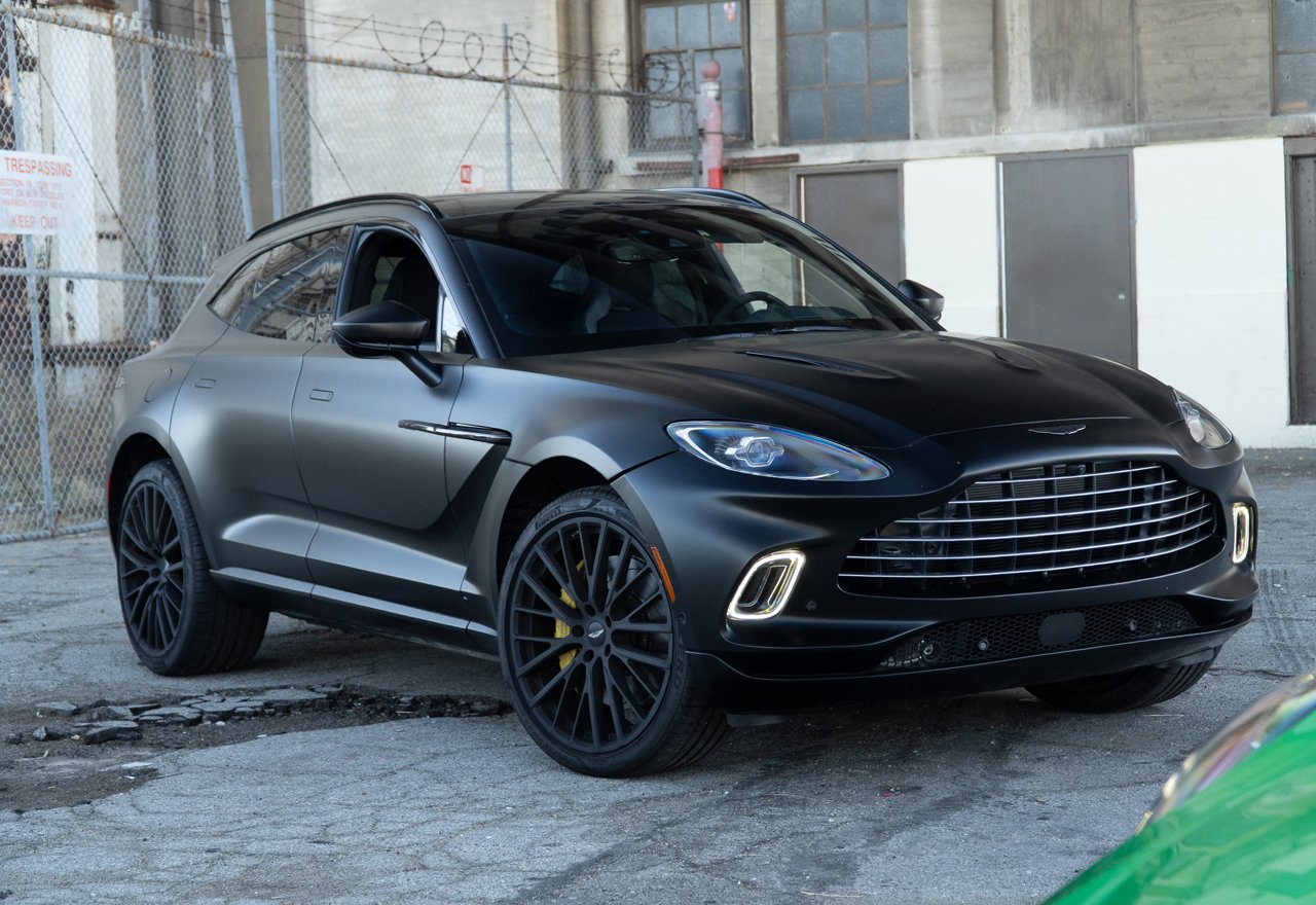 2022 ASTON MARTIN DBX Base - 1