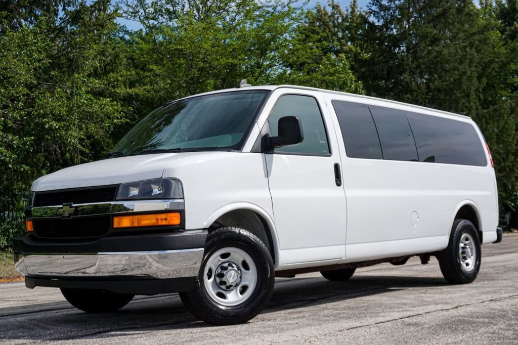2017 CHEVROLET EXPRESS 3500 LT - 1