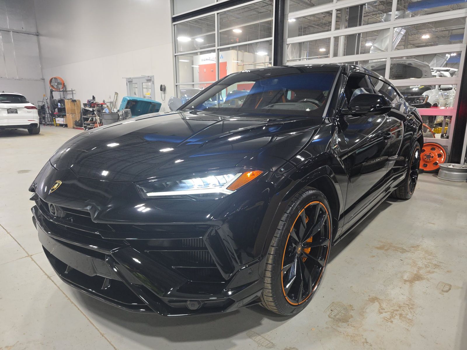 2024 LAMBORGHINI URUS S - 1