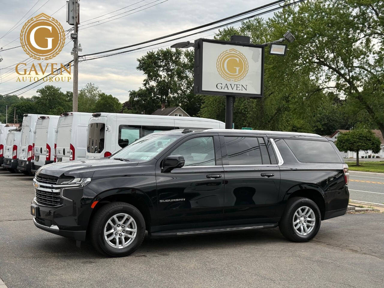 2023 CHEVROLET SUBURBAN LT - 1