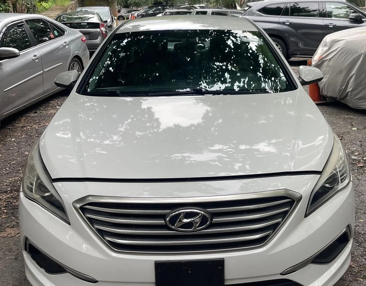 2017 HYUNDAI SONATA Base - 1