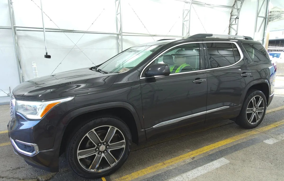 2017 GMC ACADIA Denali - 1