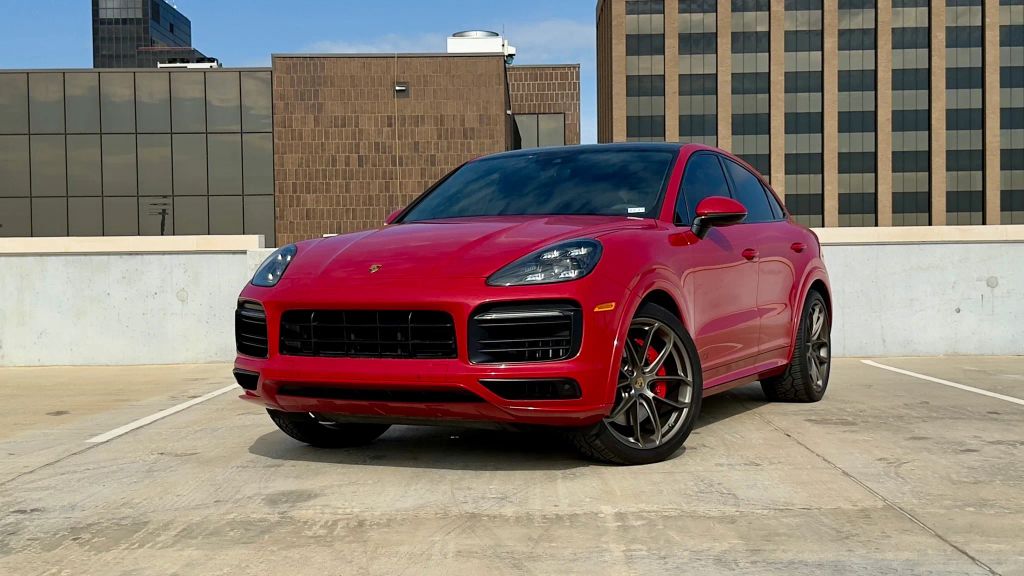 2021 PORSCHE CAYENNE GTS - 1