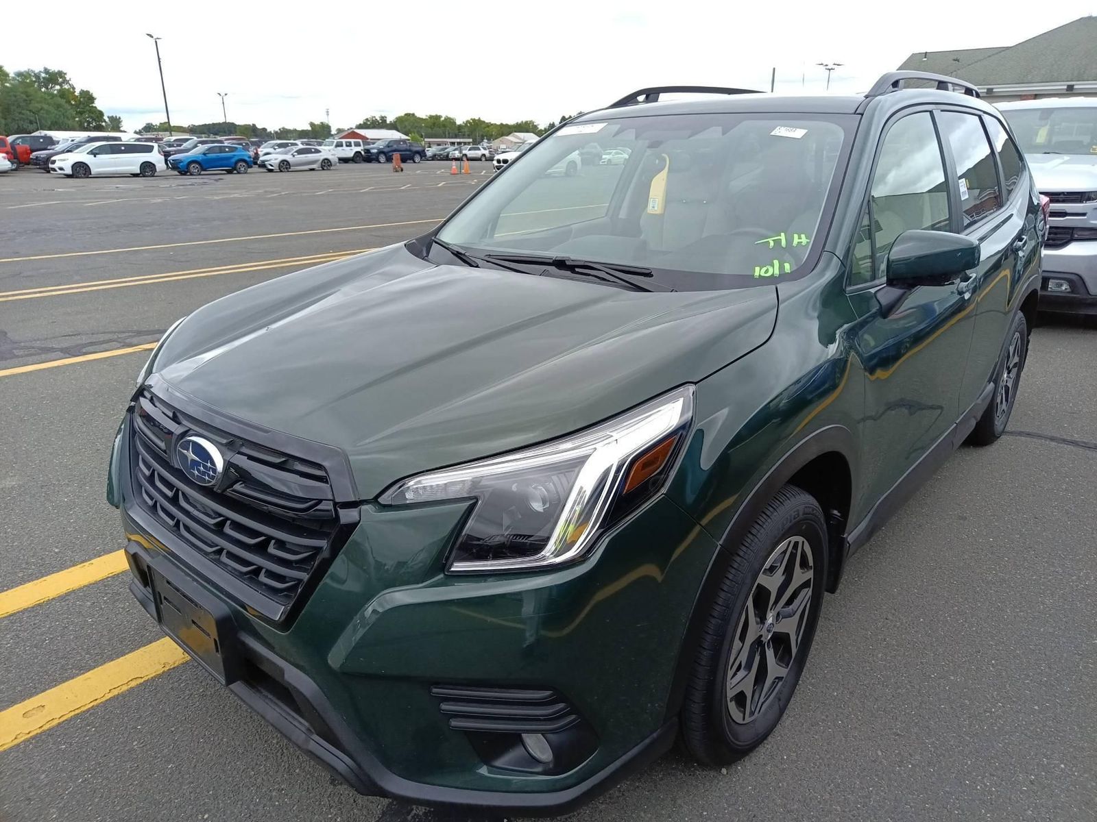 2023 SUBARU FORESTER Premium - 1
