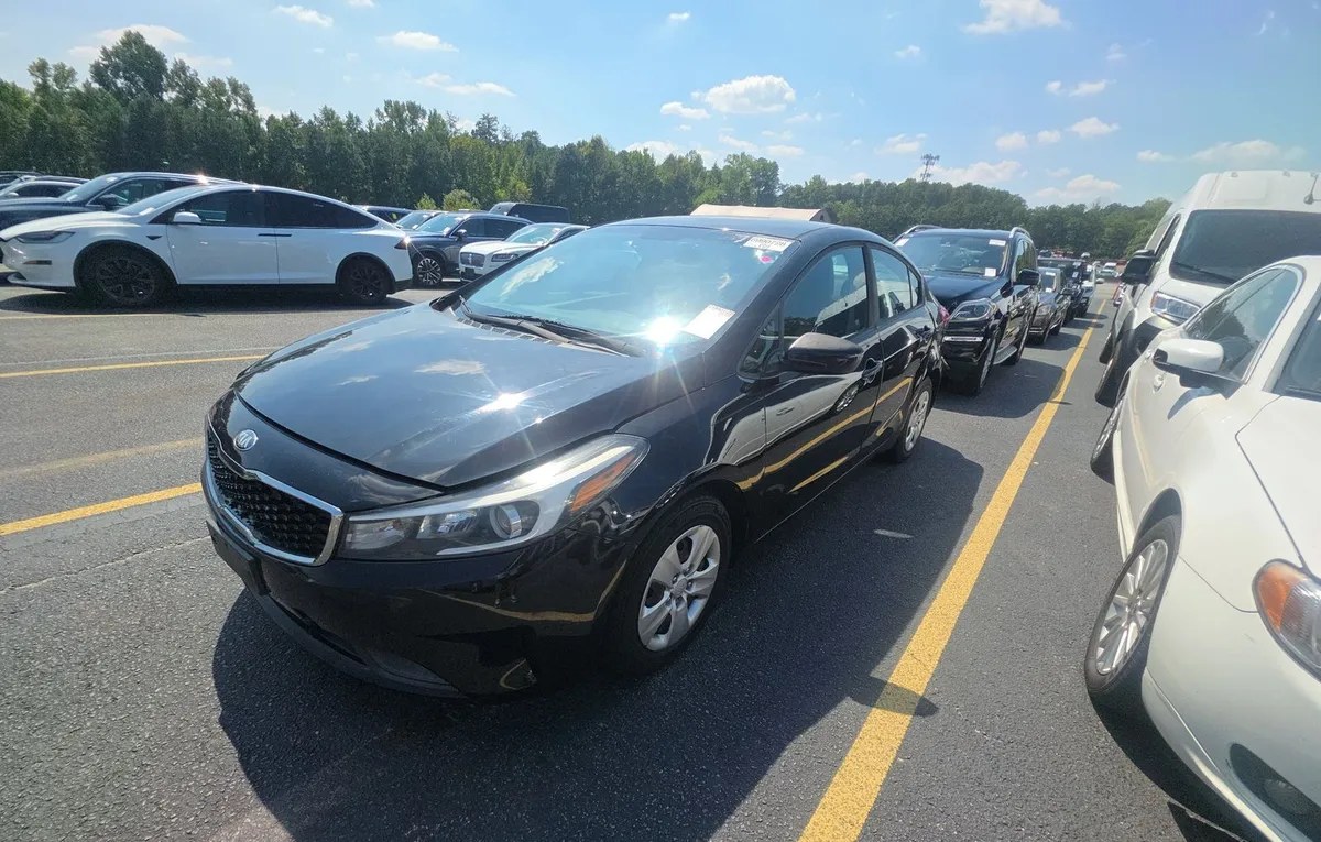 2017 KIA FORTE LX - 1