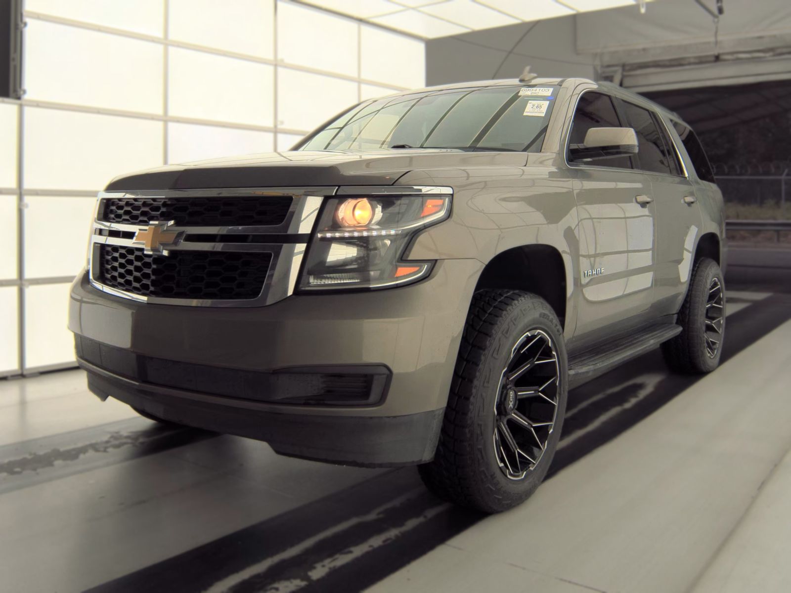 2019 CHEVROLET TAHOE LT - 1