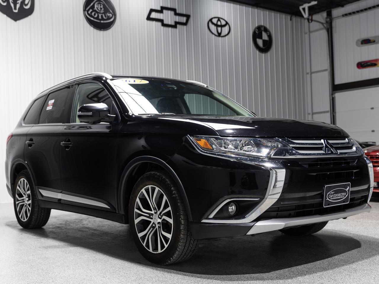 2017 MITSUBISHI OUTLANDER SEL - 1