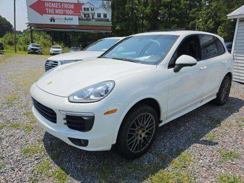 2017 PORSCHE CAYENNE PLATINUM Edition - 1