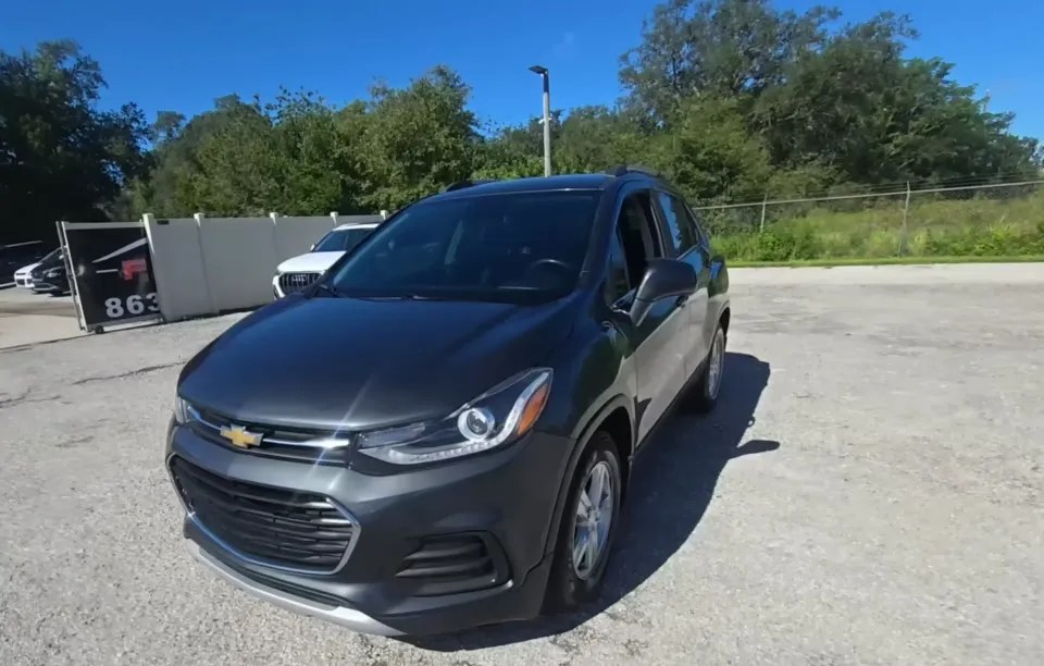 2020 CHEVROLET TRAX LT - 1