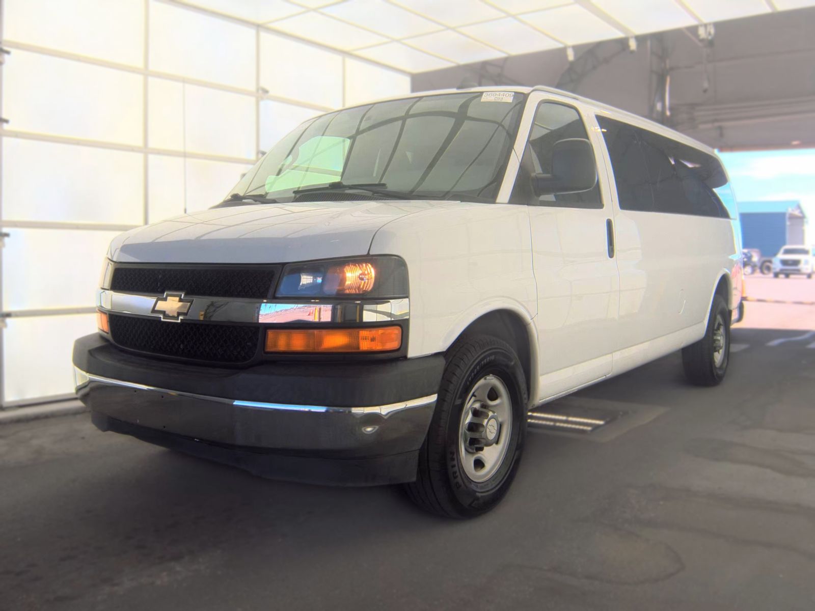 2017 CHEVROLET EXPRESS 3500 LT - 1