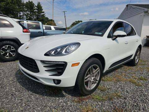 2017 PORSCHE MACAN Base - 1