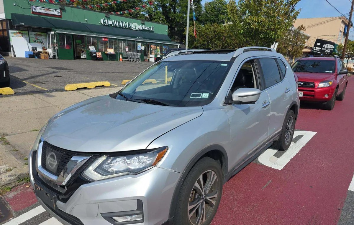 2017 NISSAN ROGUE SL - 1