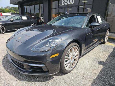2017 PORSCHE PANAMERA 4S - 1