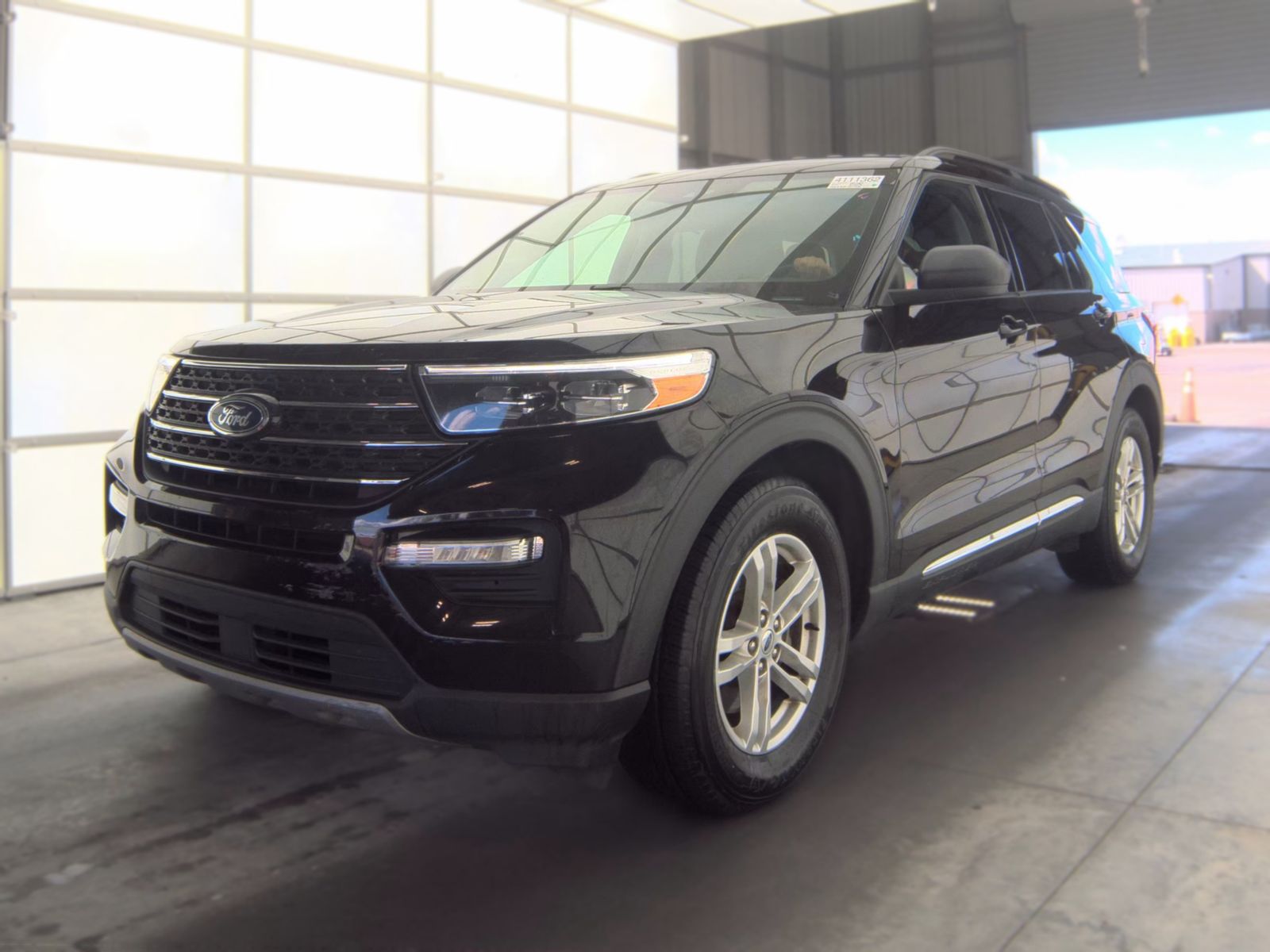 2023 FORD EXPLORER XLT - 1