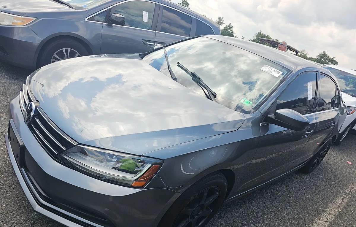 2017 VOLKSWAGEN JETTA 1.4T S - 1