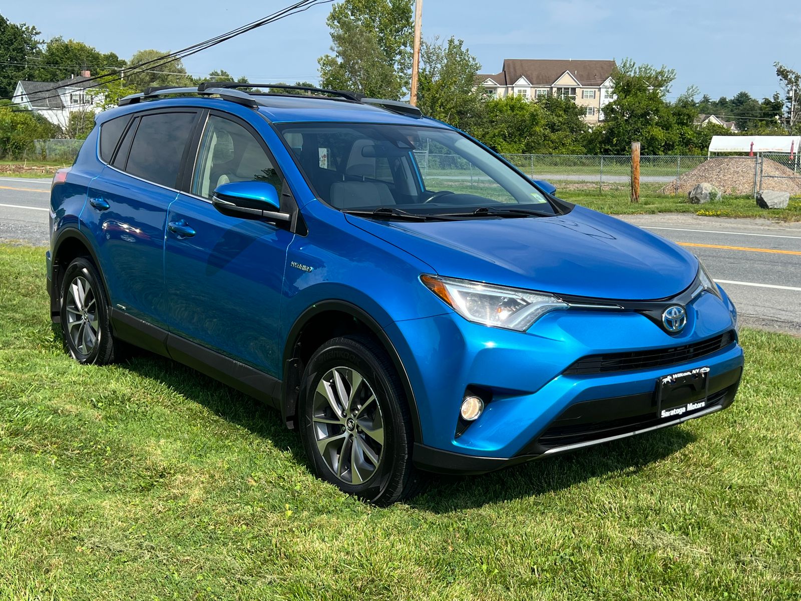 2017 TOYOTA RAV4 HYBRID XLE - 1