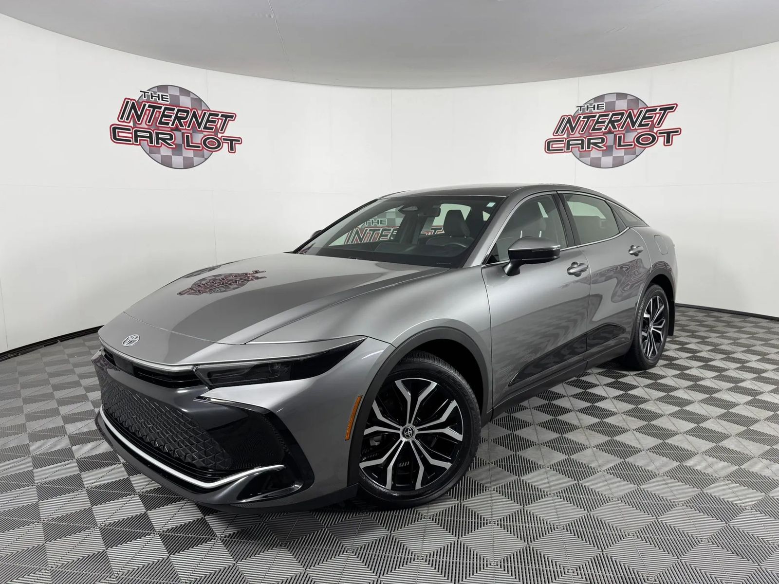2023 TOYOTA CROWN XLE - 1