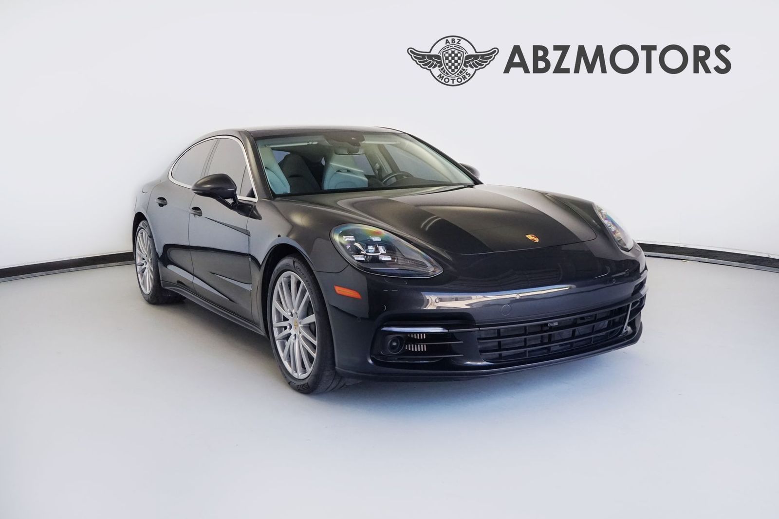 2017 PORSCHE PANAMERA 4S - 1