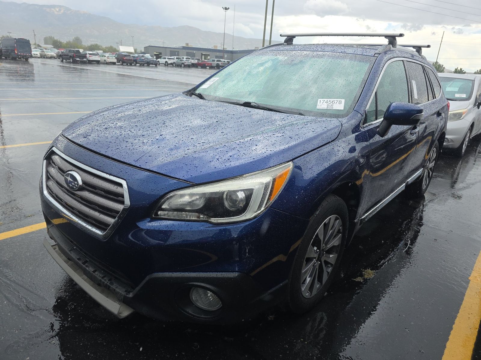 2017 SUBARU OUTBACK 3.6R Touring - 1