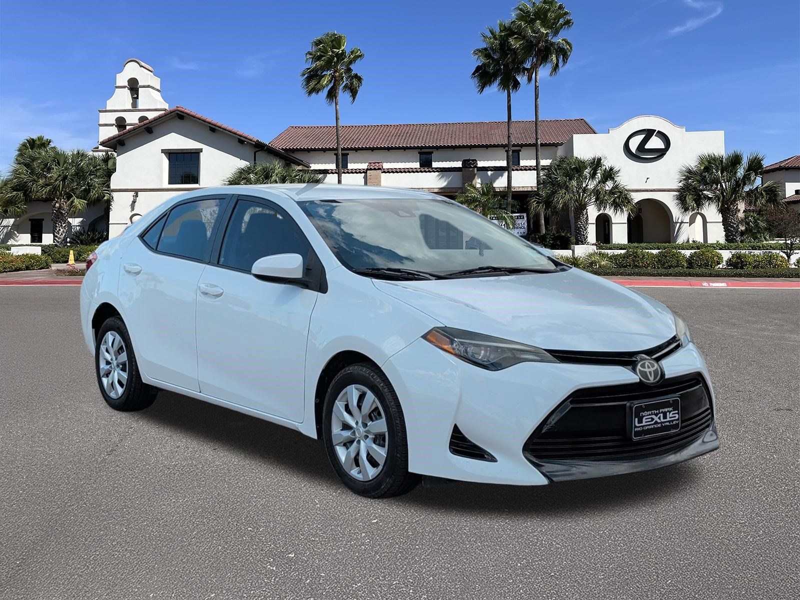 2017 TOYOTA COROLLA LE - 1