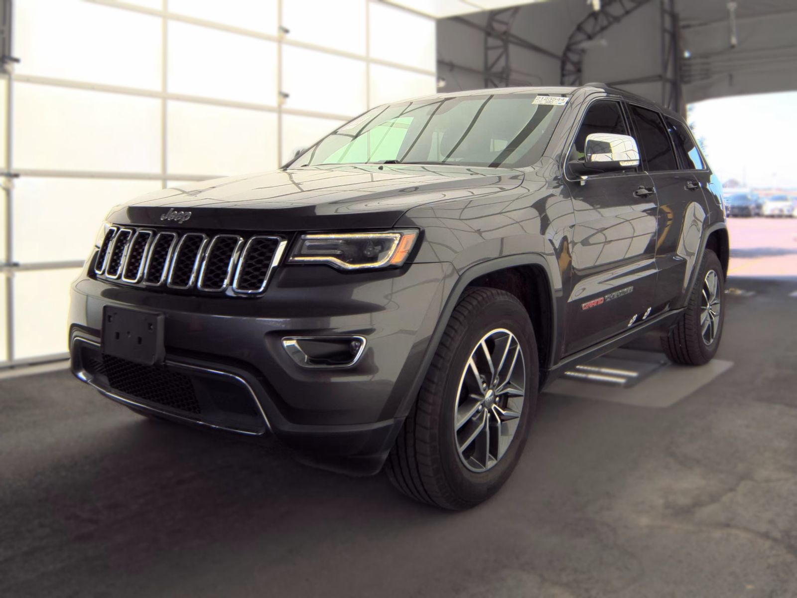 2017 JEEP GRAND CHEROKEE Limited - 1