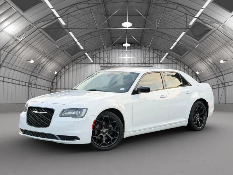 2019 CHRYSLER 300 Touring - 1