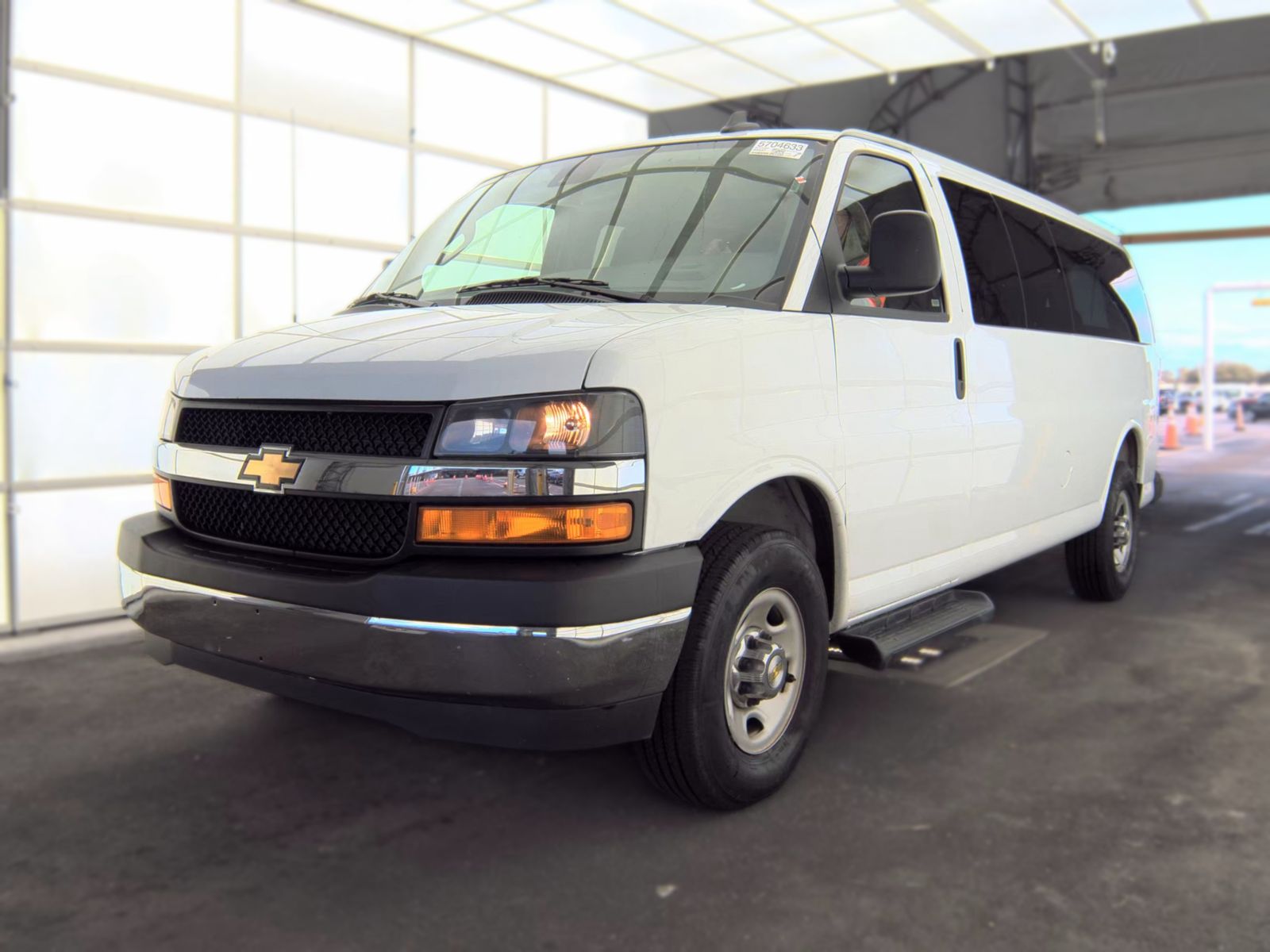 2025 CHEVROLET EXPRESS 3500 LT - 1