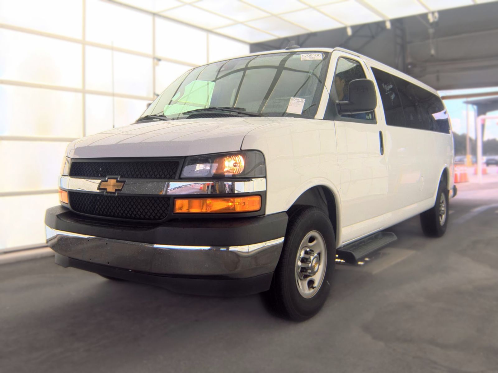 2025 CHEVROLET EXPRESS 3500 LT - 1