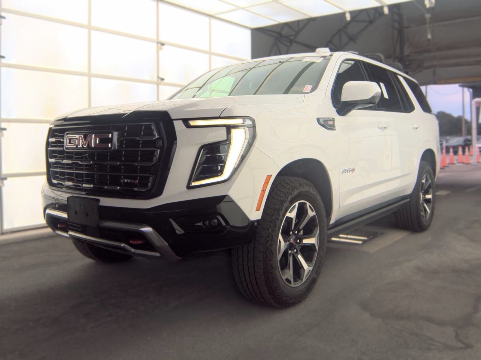 2025 GMC YUKON AT4 - 1